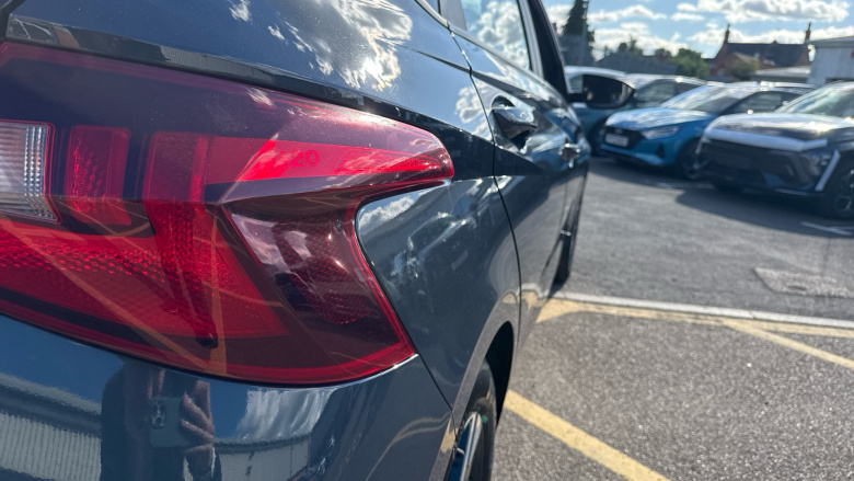 Hyundai i20 1.0T GDi 48V MHD SE Connect 5dr Petrol Hatchback